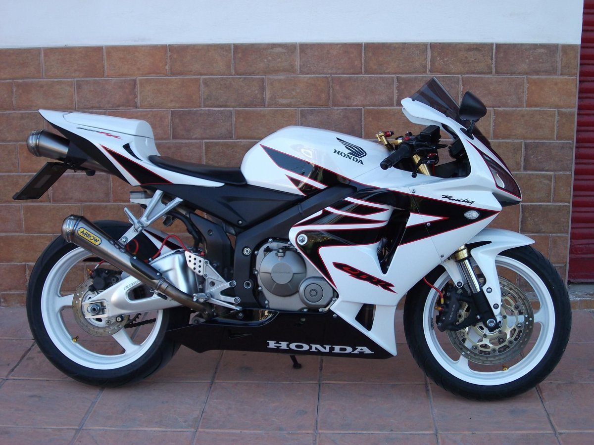 Хонда СБР 600