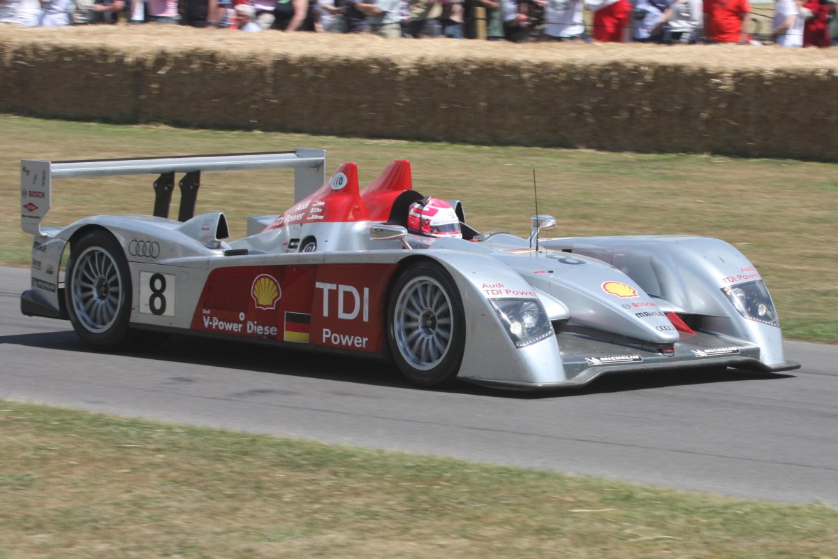 Audi r10 TDI le mans winner