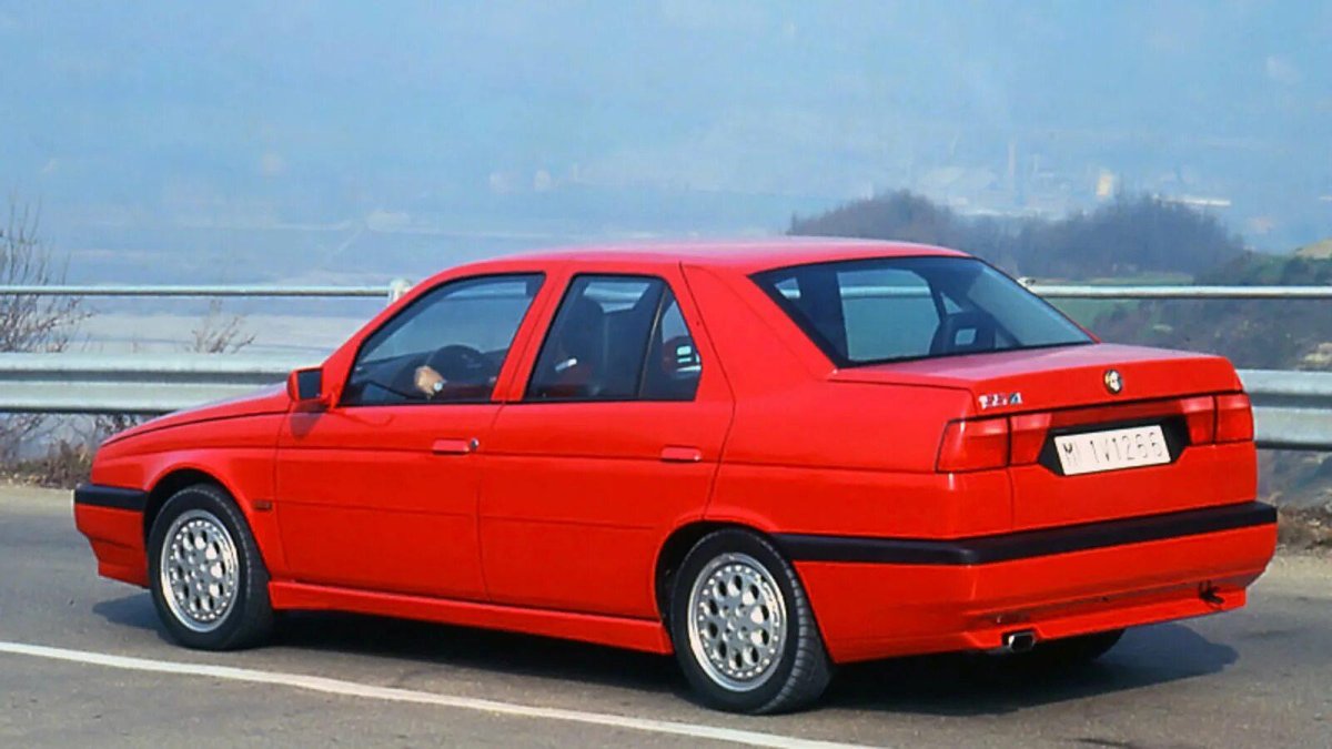 Alfa Romeo 155 1992