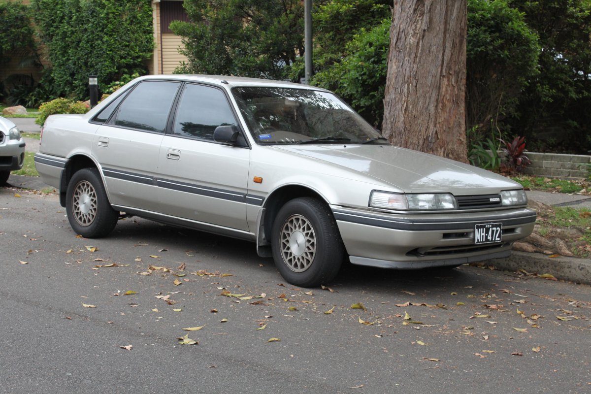 Mazda 626 GD седан