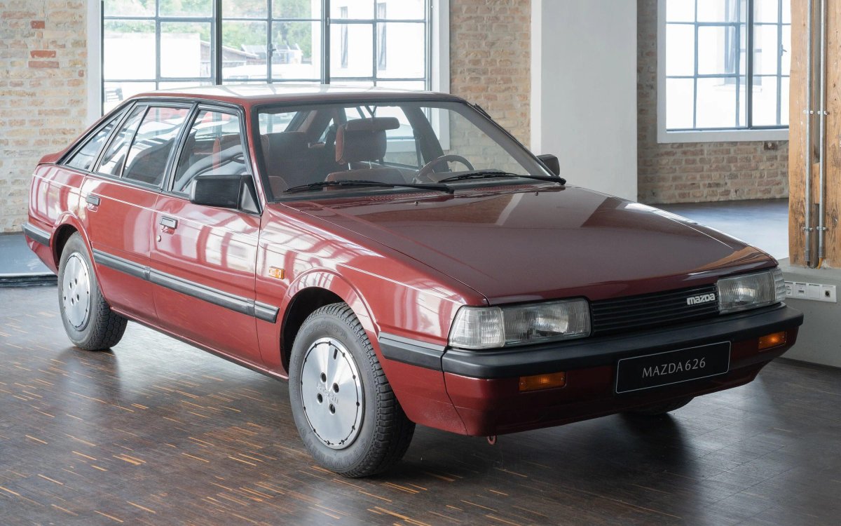 Мазда 626 1986