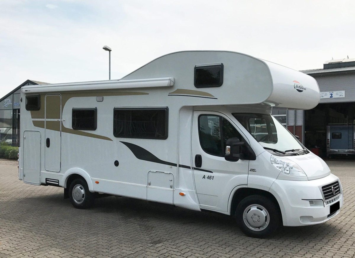 Альковный автодом Burstner a532aktive