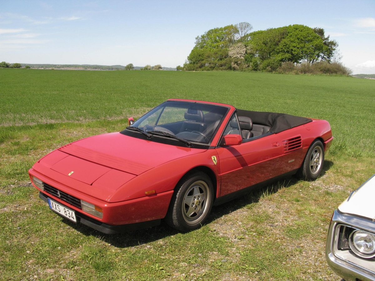 Ferrari Mondial Spider