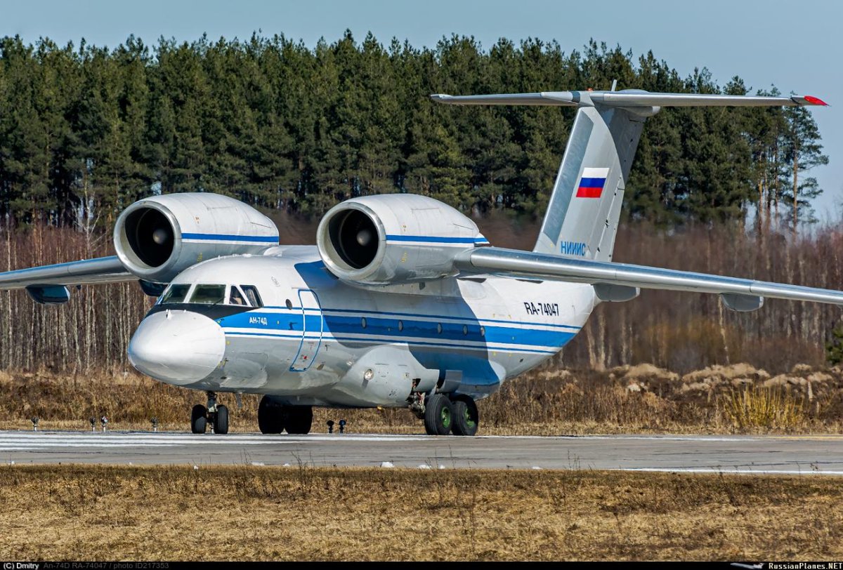 АН-74 кабина