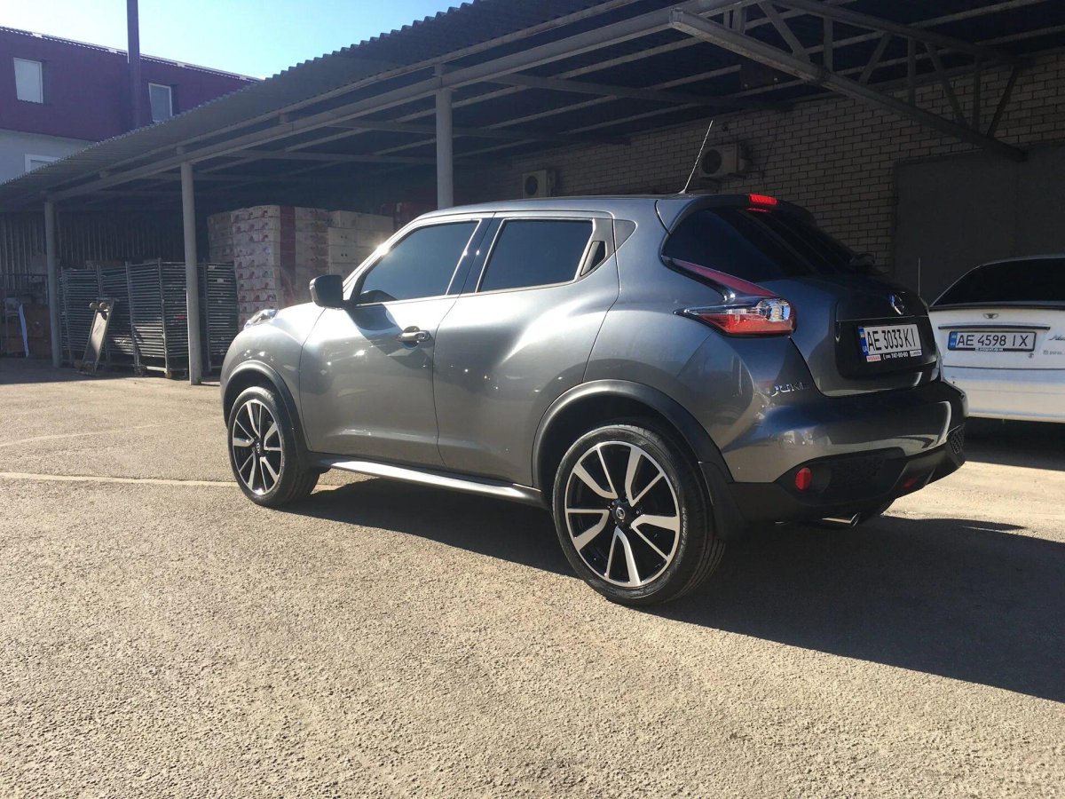 Nissan Juke r19