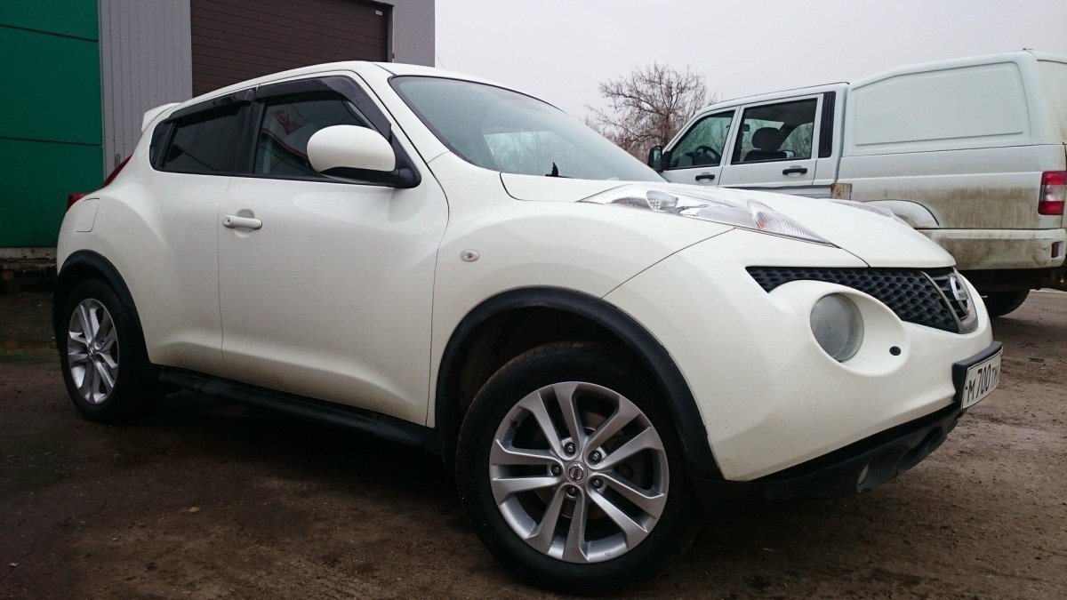 Nissan Juke r17