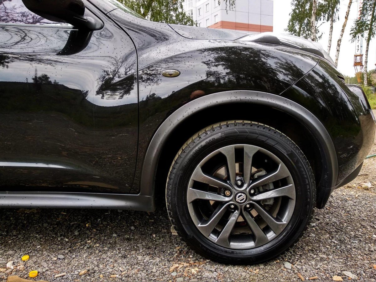Nissan Juke r17