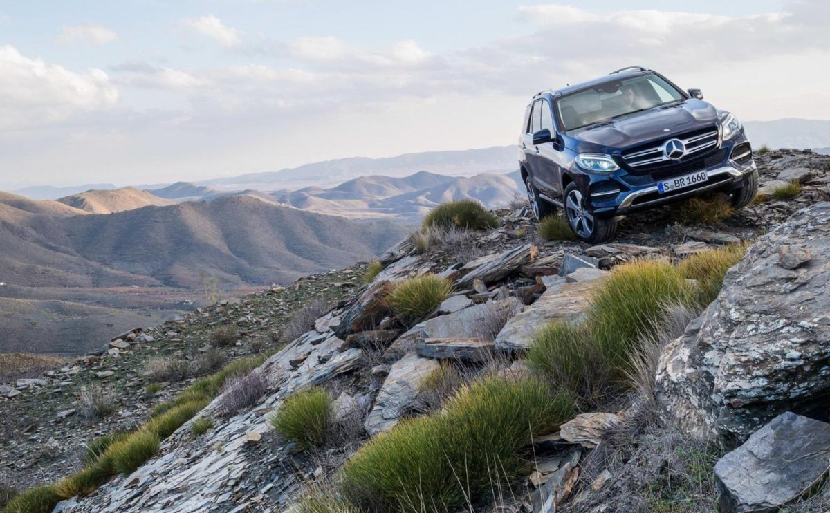 Мерседес Бенц GLE В горах