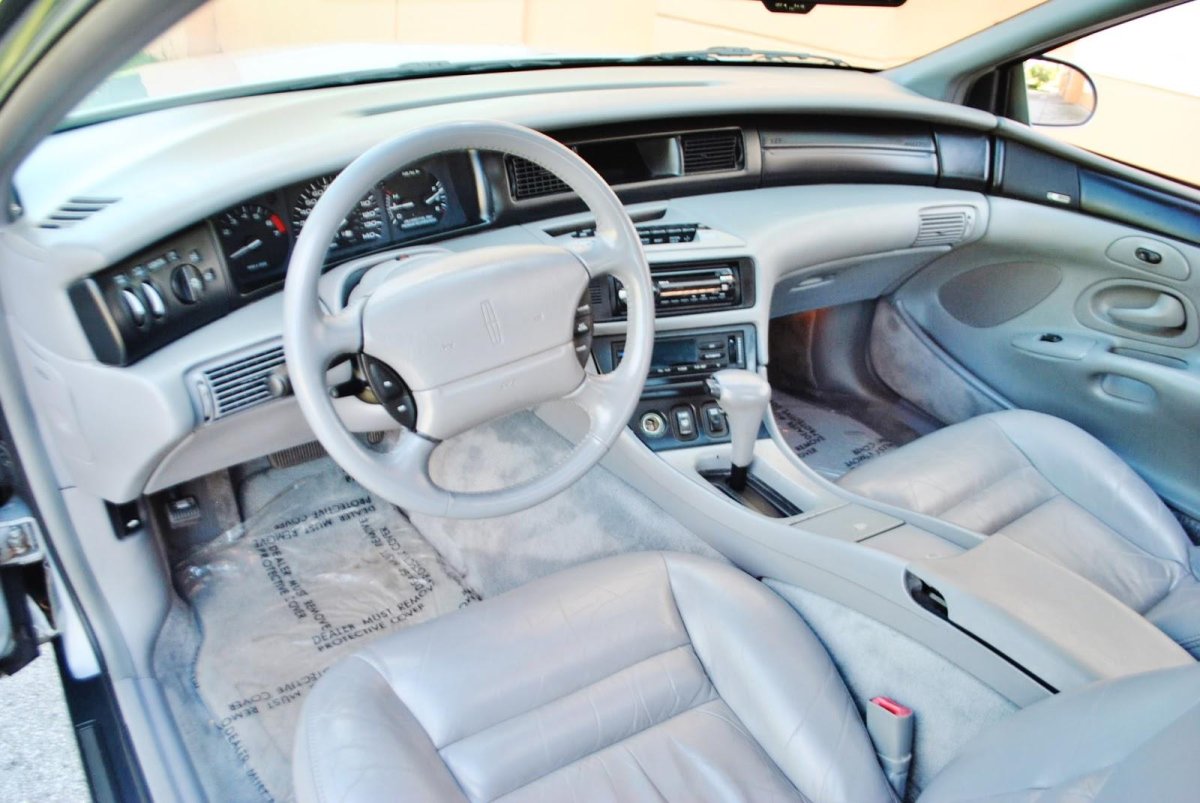 Lincoln Mark 8 салон