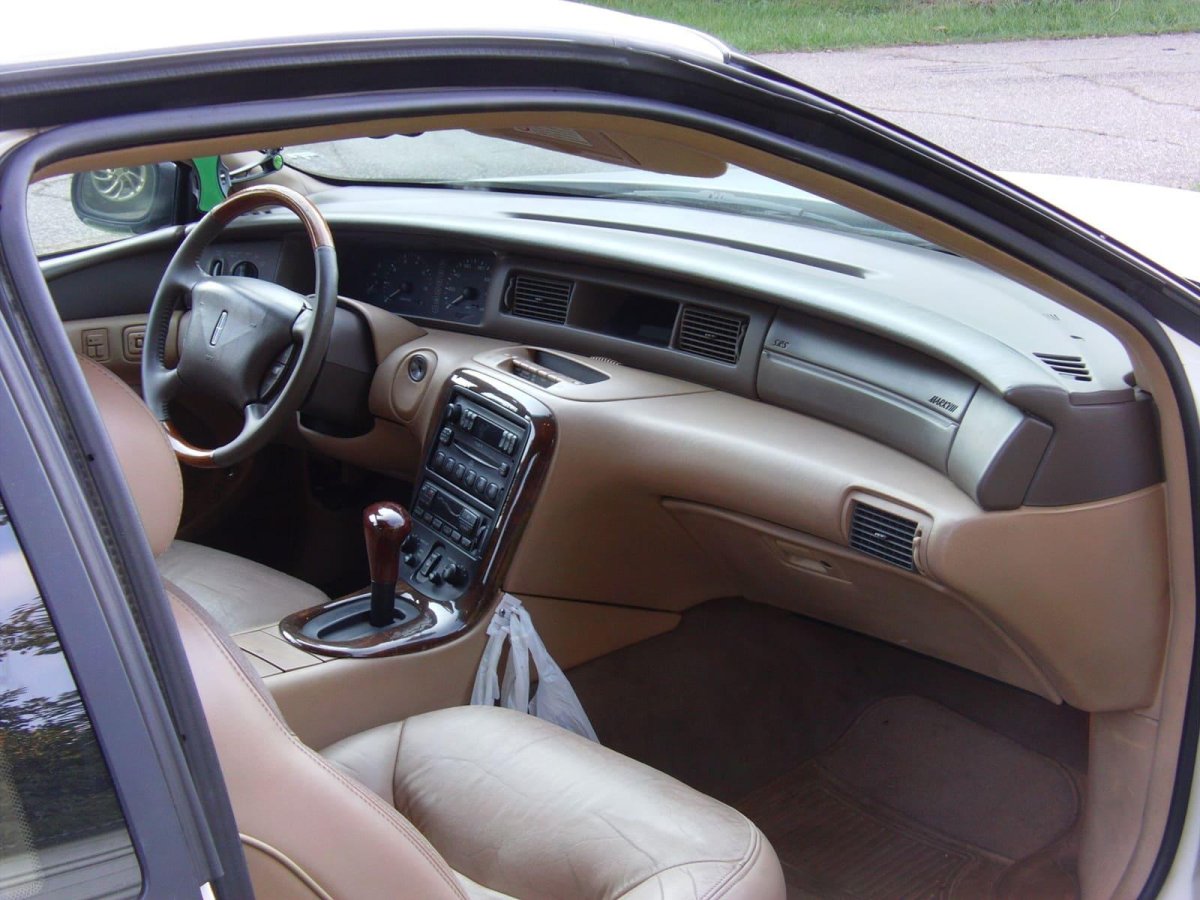 Lincoln Mark 8 салон