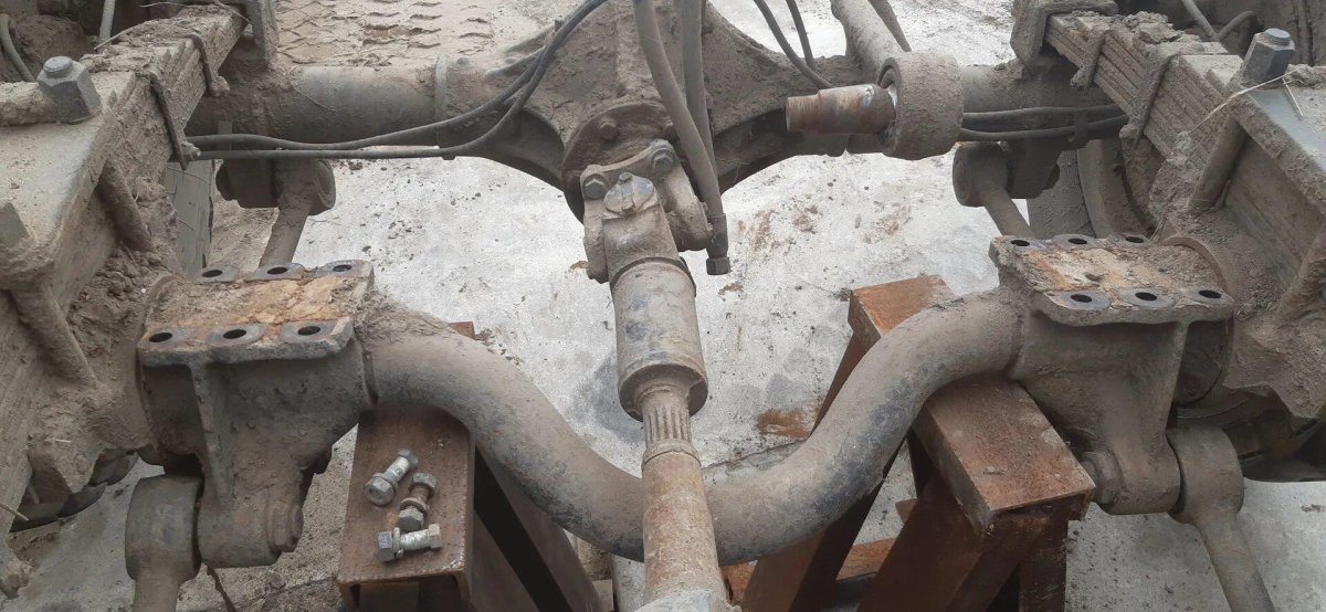 Ось балансира ЗИЛ 157