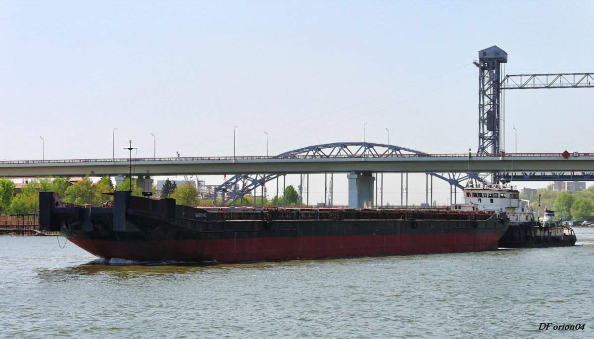 Баржа Балтис