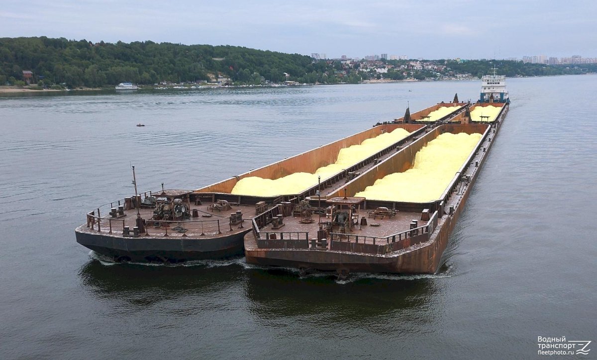 Корабль баржа