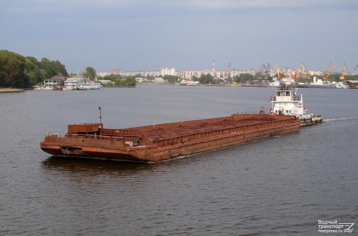Теплоход РТ 325