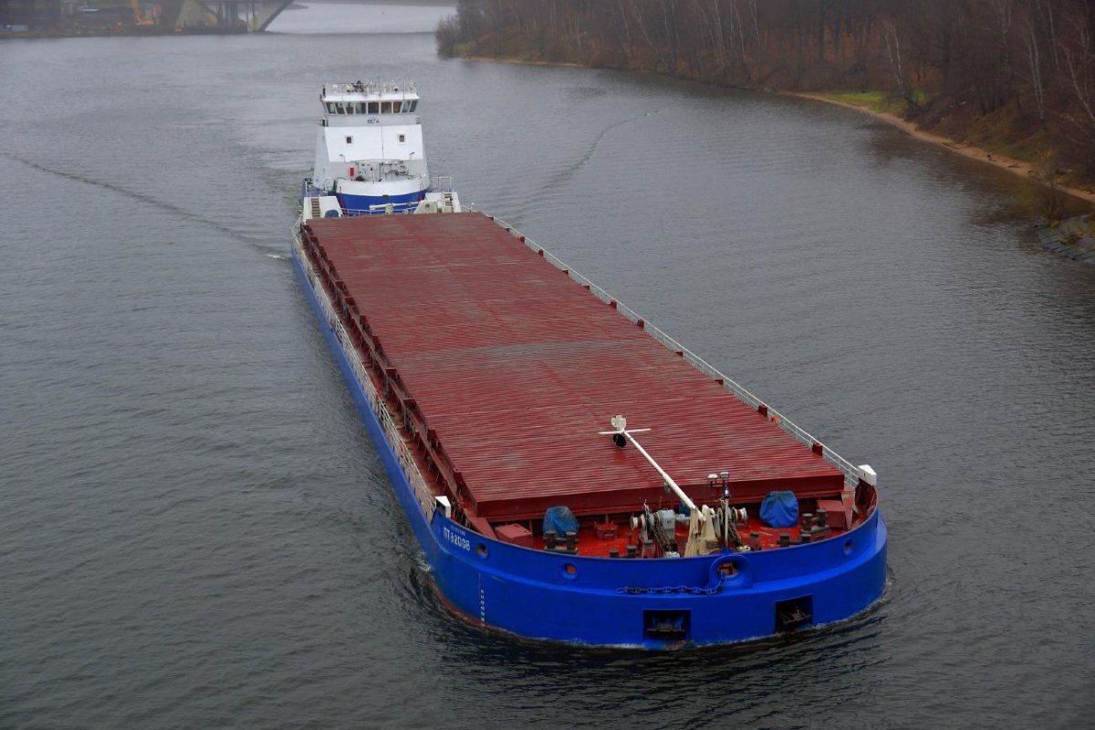 Баржа пт 82008