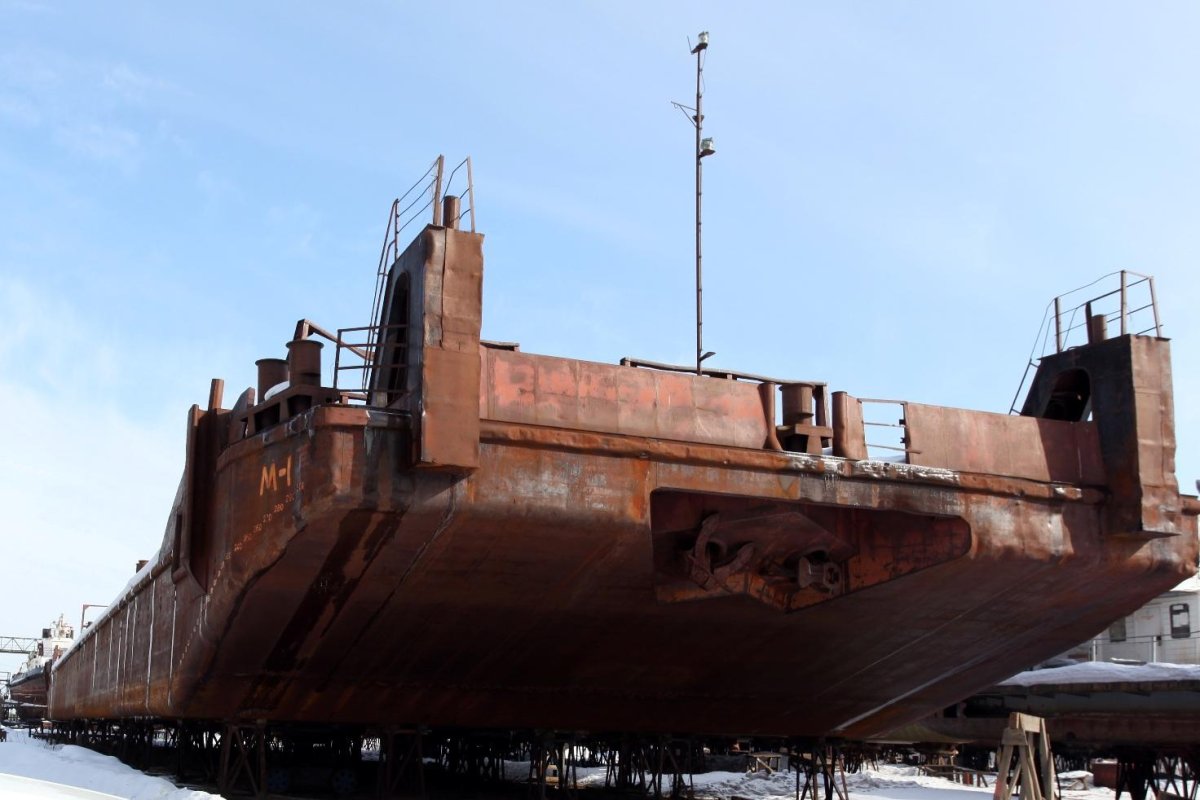 Баржа проекта 16801