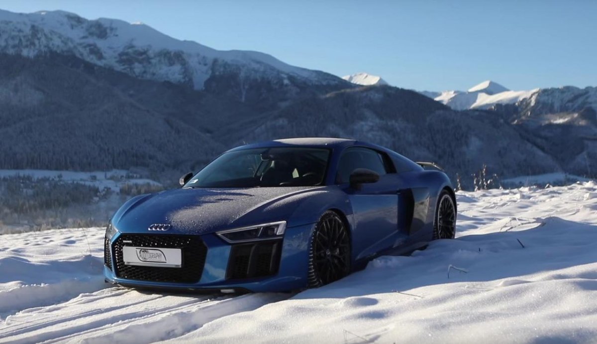 Audi r8 зима