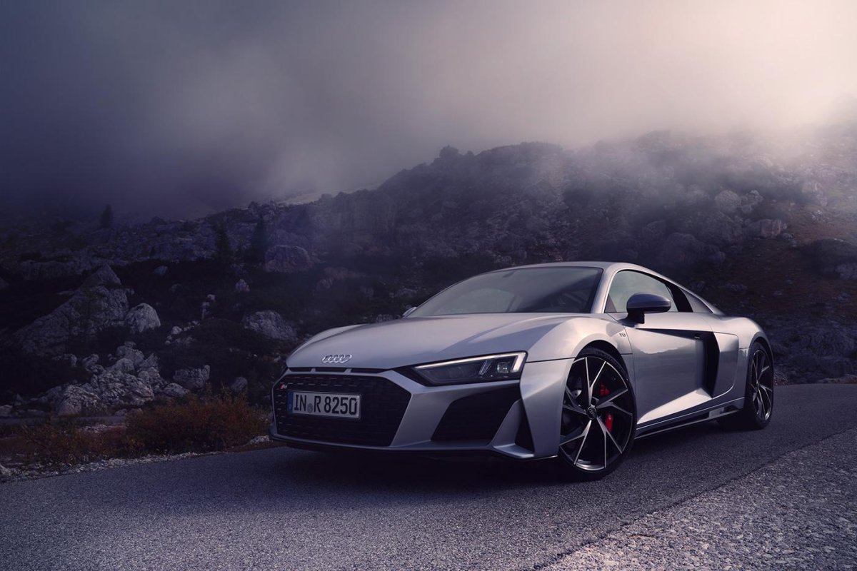 Audi r8 Silver