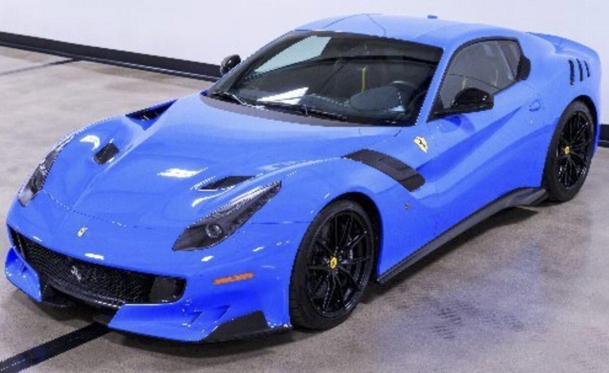 Ferrari f12 TDF Black