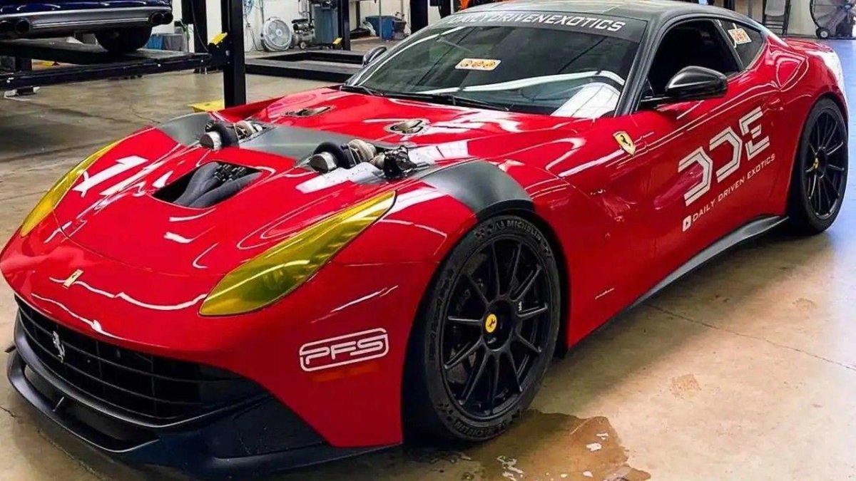 Феррари турбо s