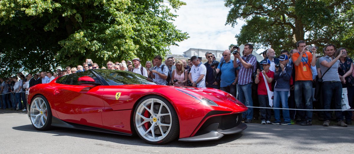 Ferrari f12 Berlinetta TRS