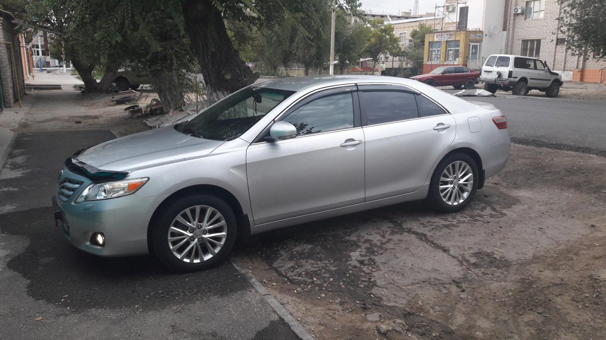 Toyota Camry xv40 r17