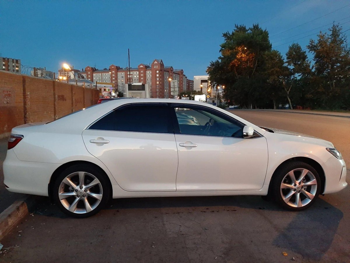 Камри 50 белая r19