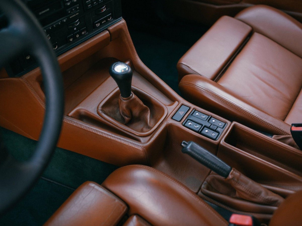 BMW m5 e34 Interior