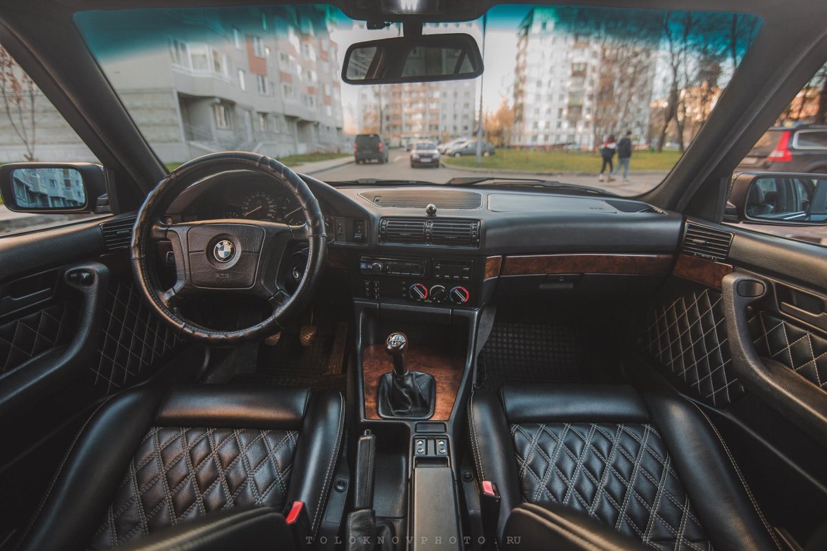 BMW 5 e34 салон