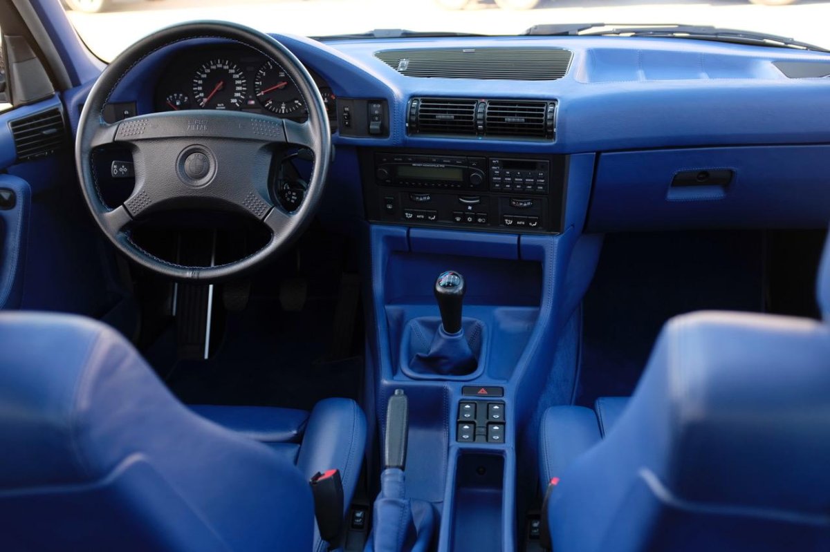 BMW e34 Interior