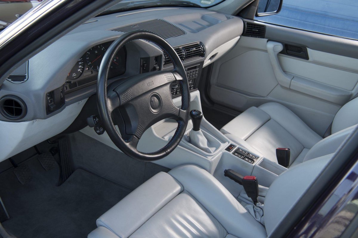 BMW 5 e34 салон