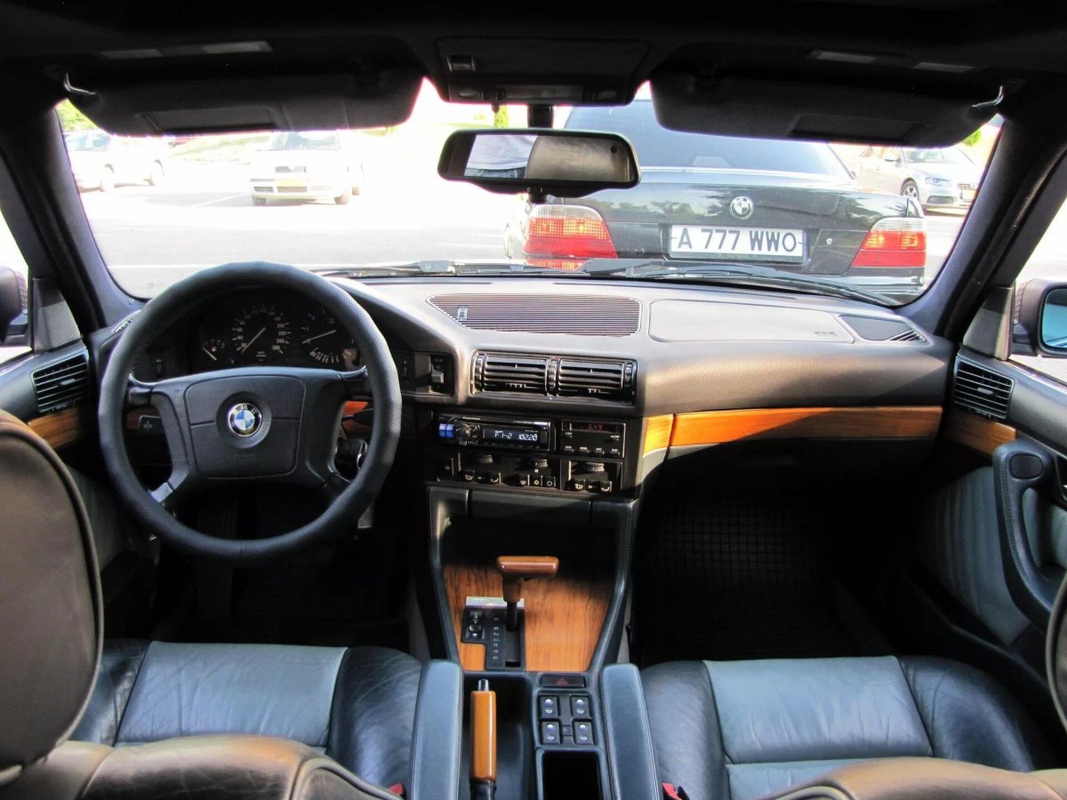 BMW e34 525i салон