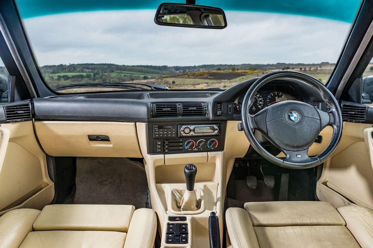 BMW 5 e34 салон