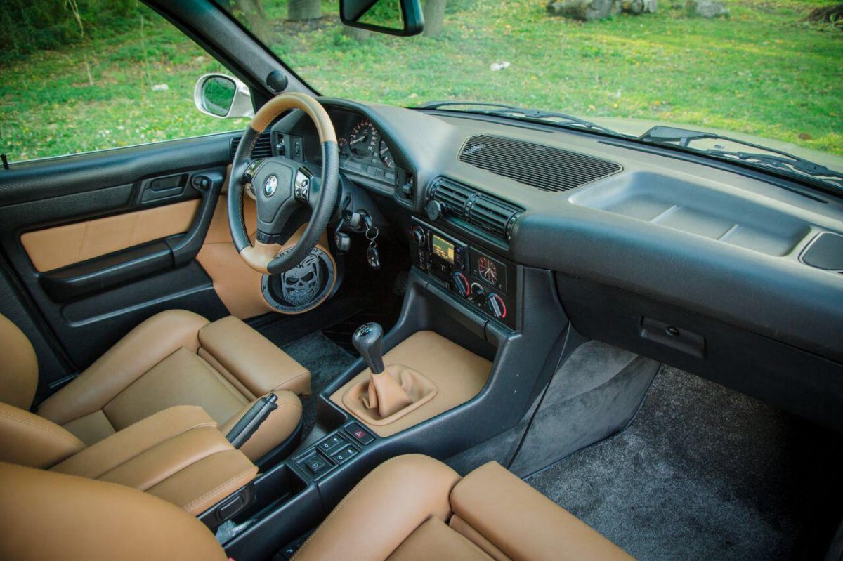 BMW e34 салон