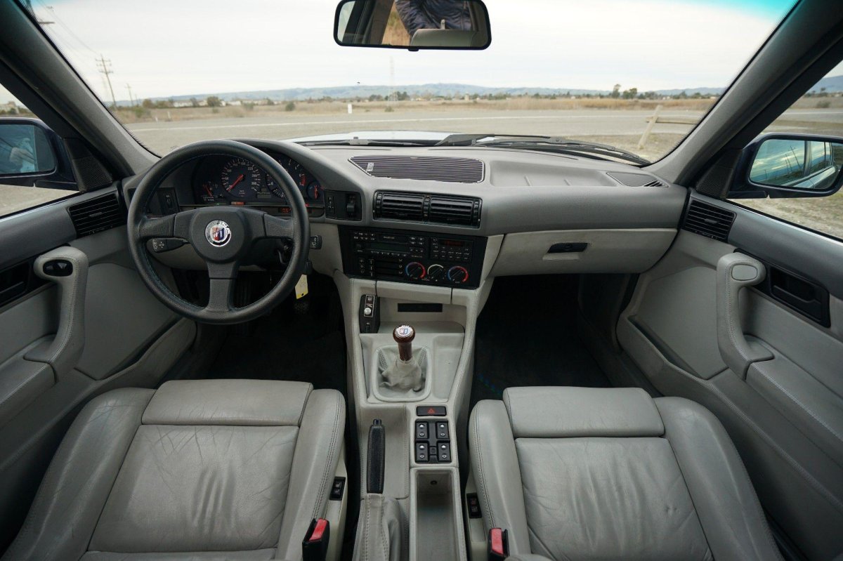 BMW e34 Alpina салон