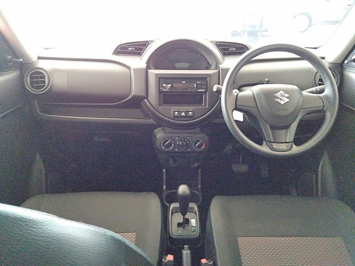 Suzuki s presso Interior