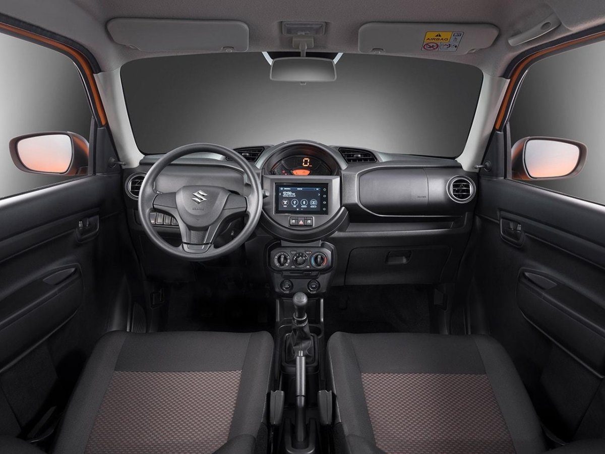 Suzuki s presso Interior