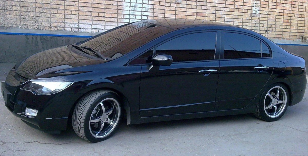 Honda Civic 2008 на дисках