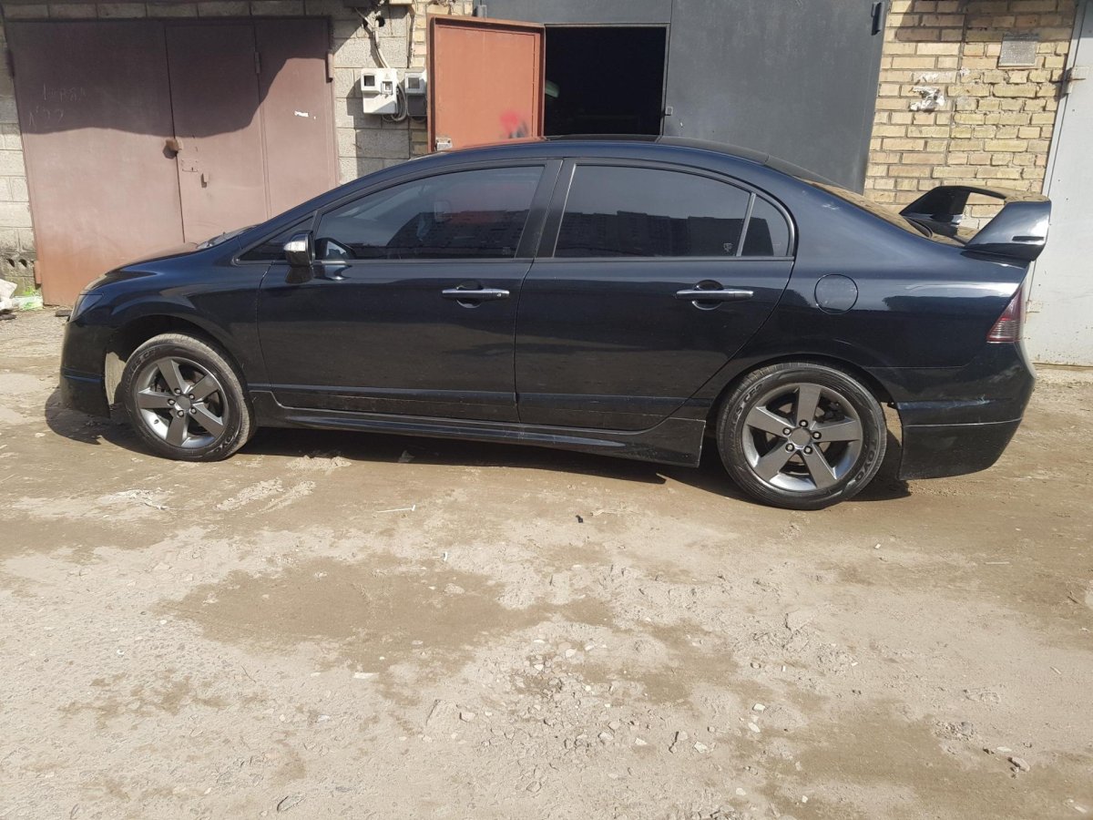 Диски цвет графит Honda Civic 4d