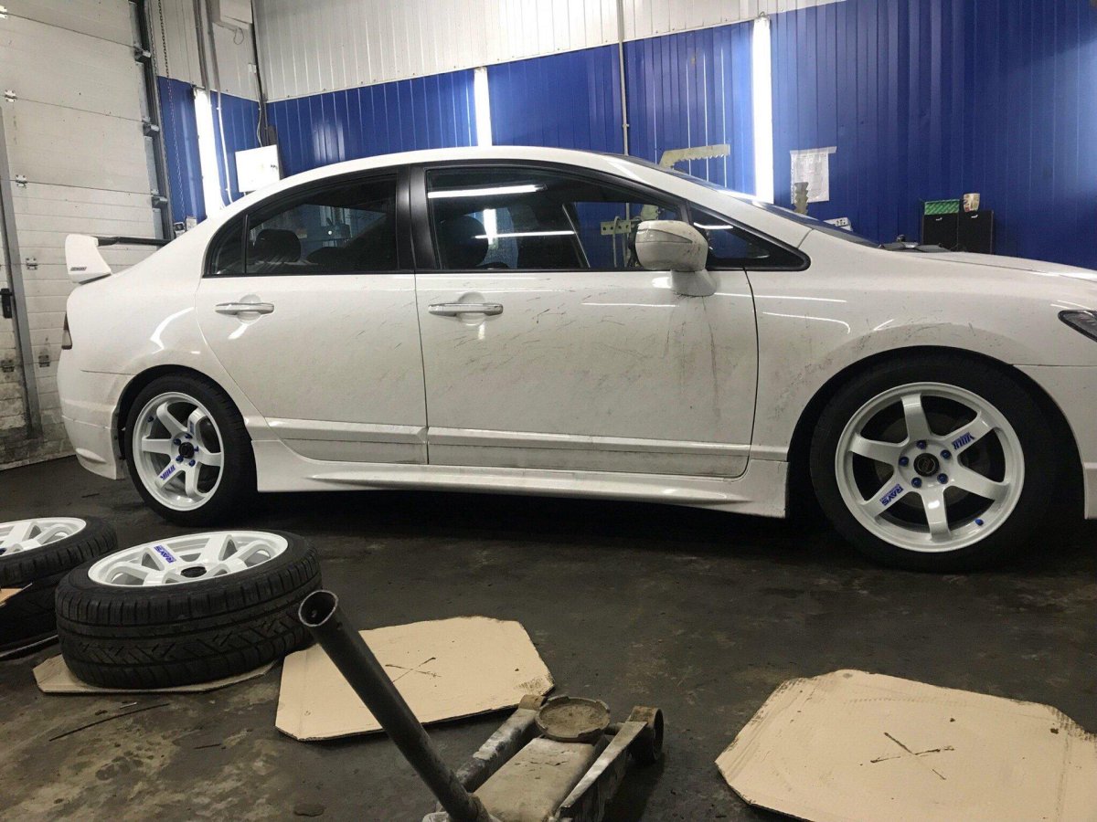 Honda Civic 4d на 17 дисках