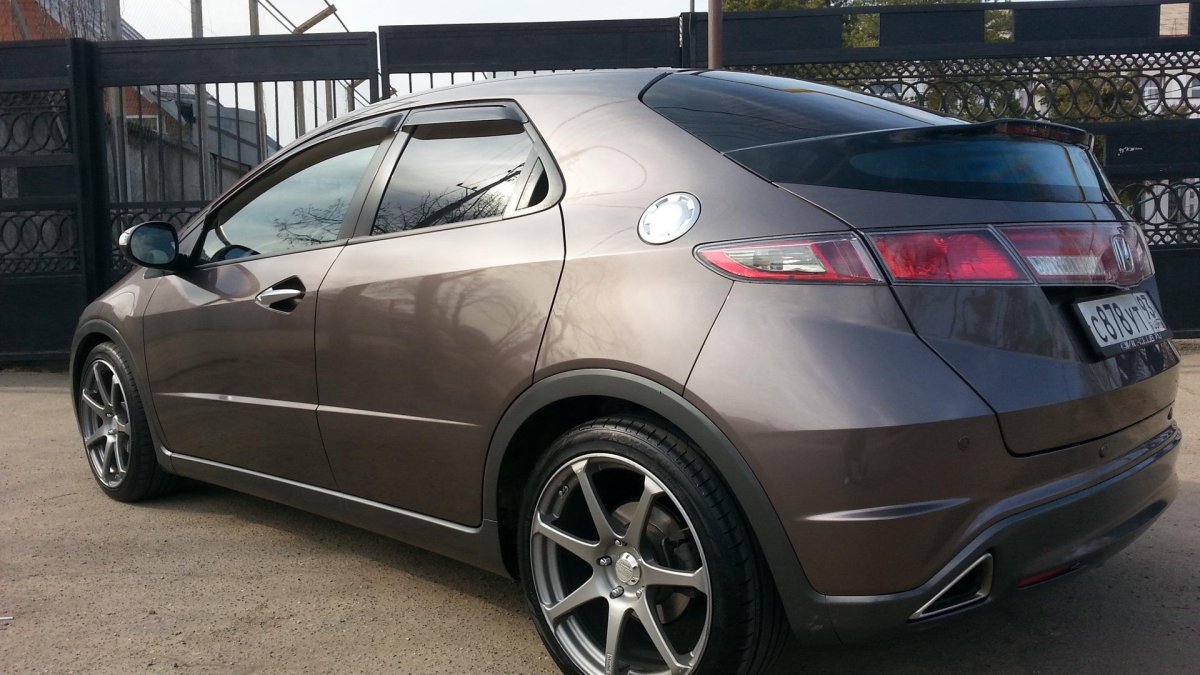 Honda Civic 5d 8 диски