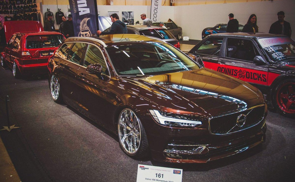 Volvo v90 stance