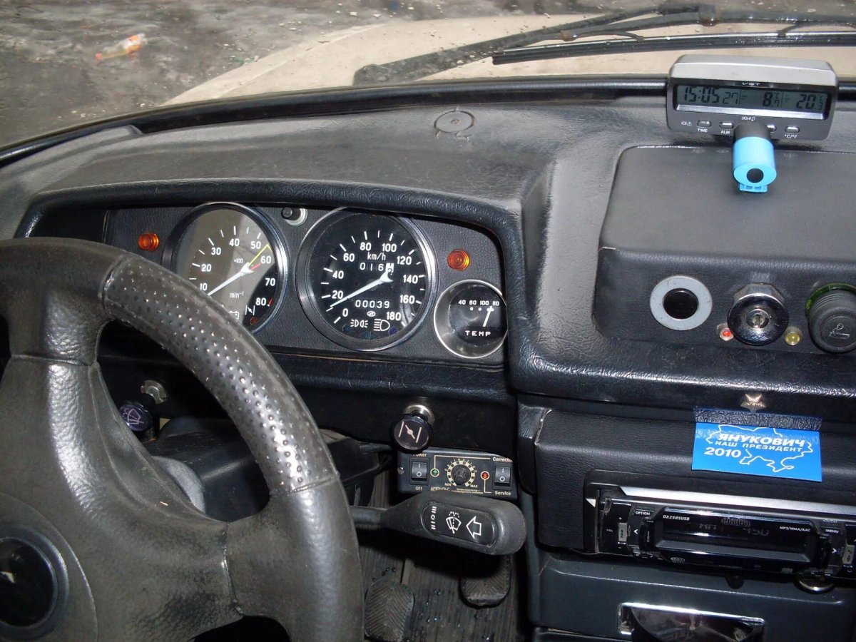 Панель приборов ИЖ 2715