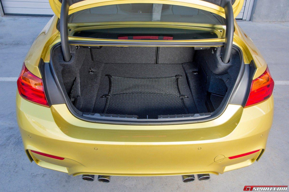 BMW m4 багажник