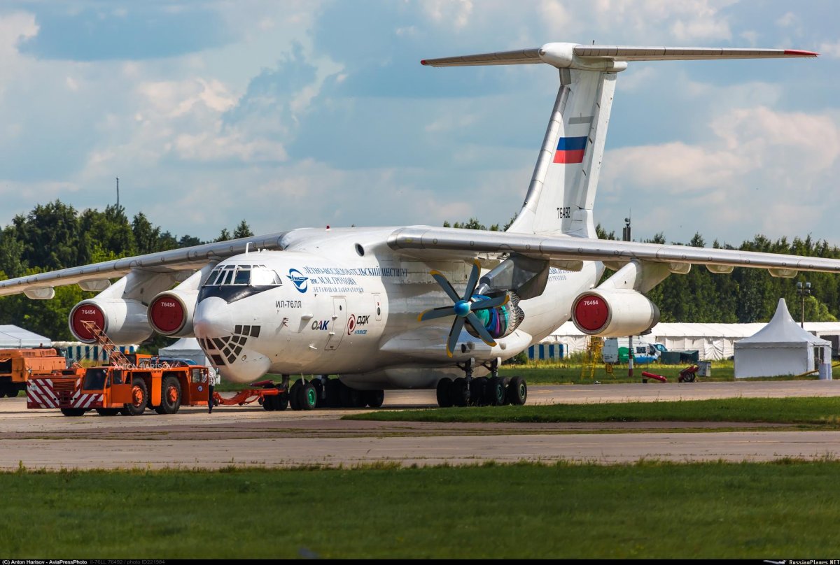 Ил-76лл Лии Громова