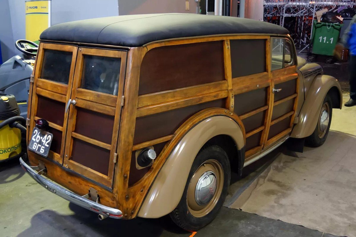 Москвич 400-422 Буратино