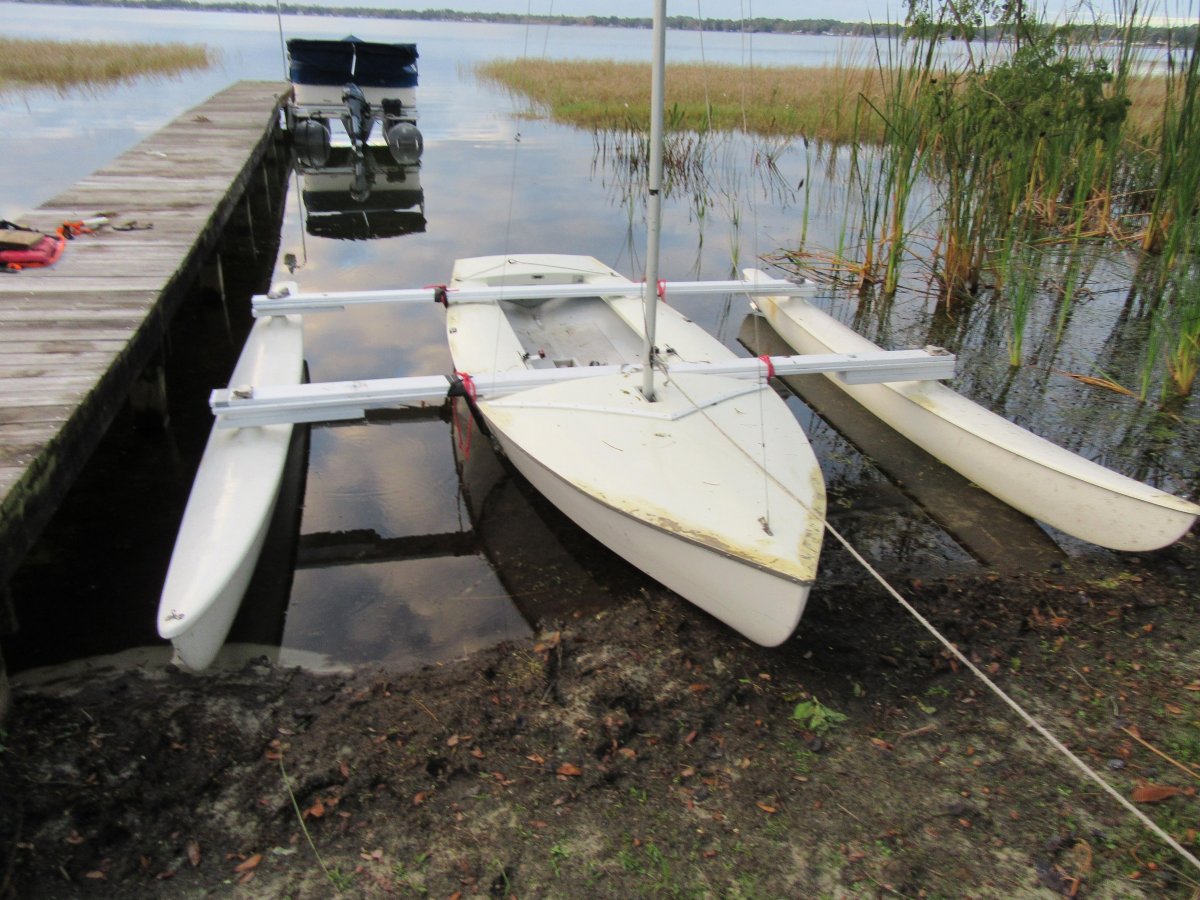 Тримаран Триоль