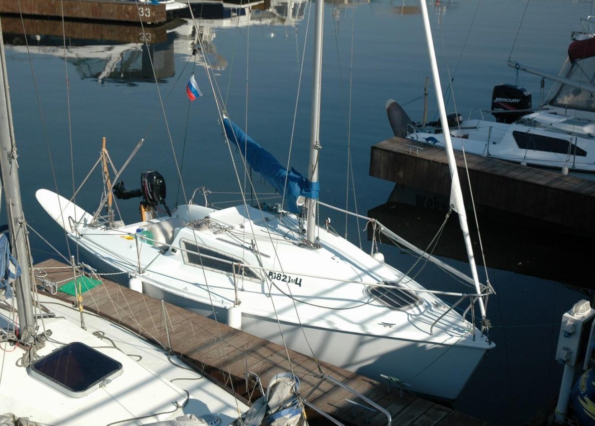 Парусная яхта Рикошет 550