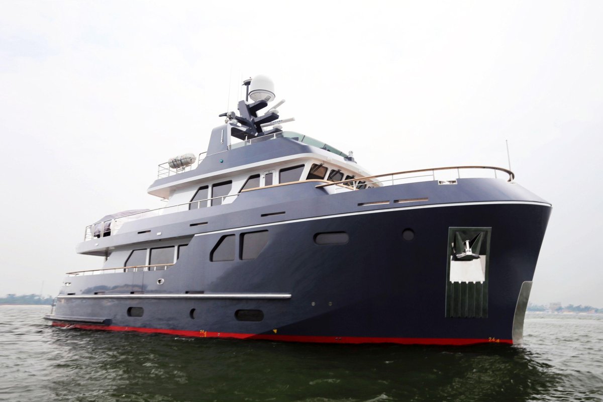 Беринг 80 яхта