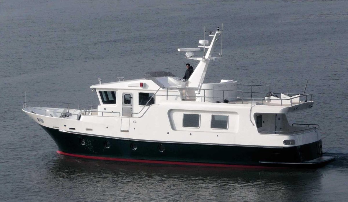 Яхта Беринг 55